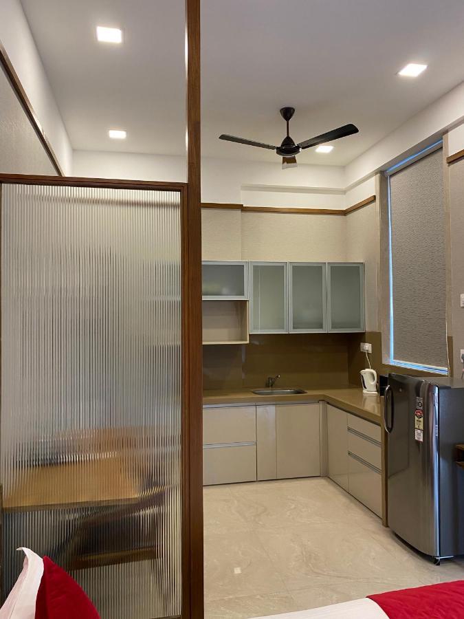 Theory9 Premium Service Apartments Khar Mumbai Ngoại thất bức ảnh